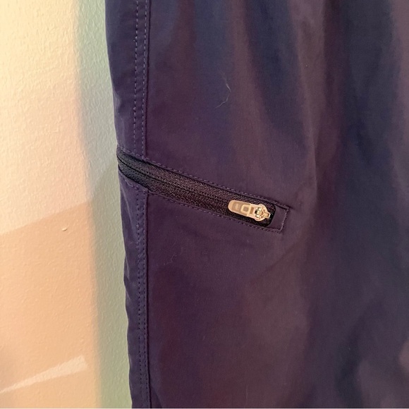 Orvis Womens Nylon Blend Outdoor Hiking Capri Pants Shorts Navy Size 6 Camping - Picture 5 of 7